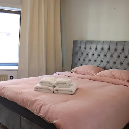 Charming In Center Ii Daire