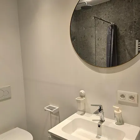 Charming In Center Ii